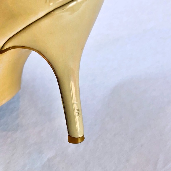 Nine West Patent Leather Heel Shoe Tan Cream Beige Size 7.5 M - Picture 11 of 14